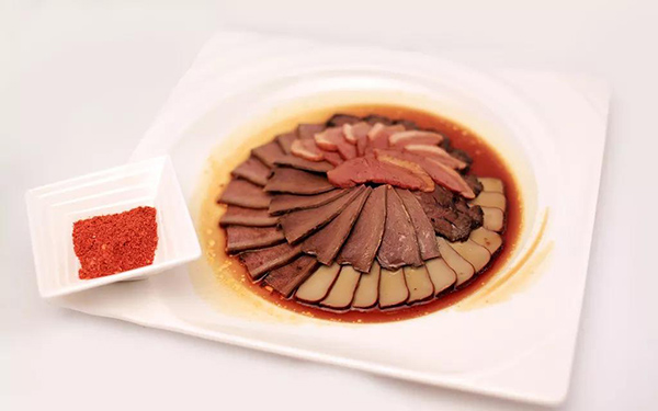在餐饮行业为什么你投资数十万，却不如推车卖饼的大爷赚钱？